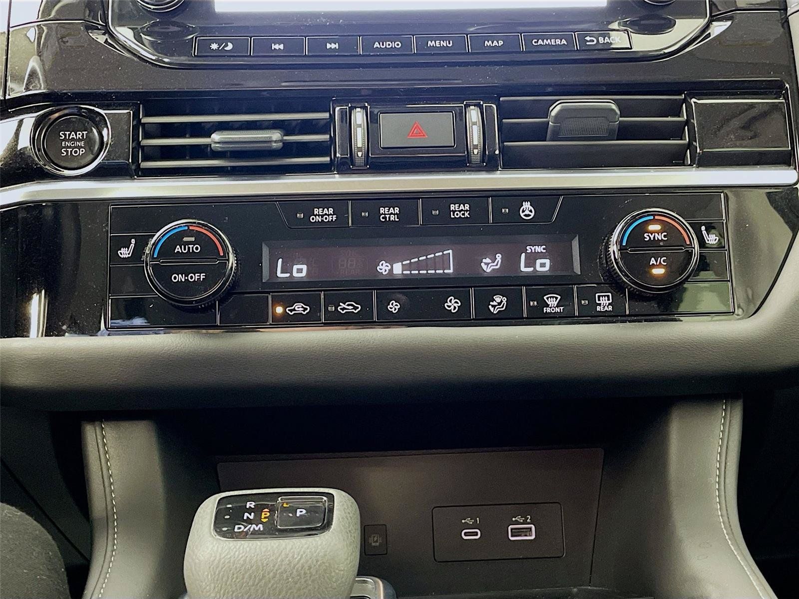 Used 2025 Nissan Pathfinder SL AWD/4WD image 19