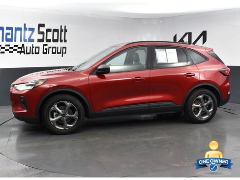 Used 2025 Ford Escape ST-Line FWD image 2