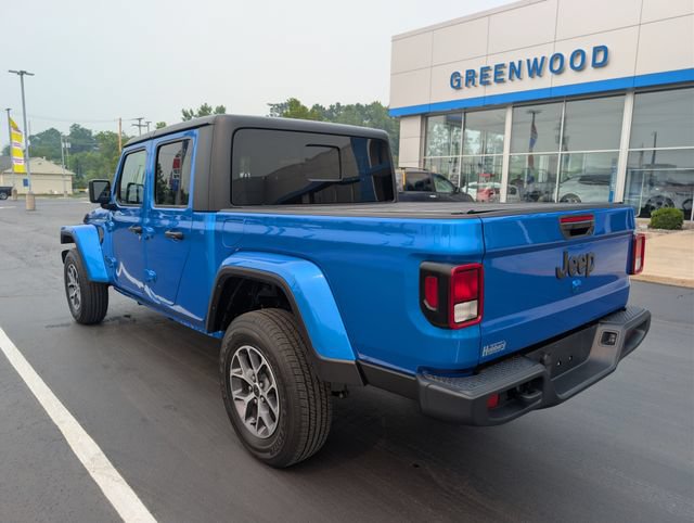 Used 2024 Jeep Gladiator Sport w/ Dual Top Group AWD/4WD image 3