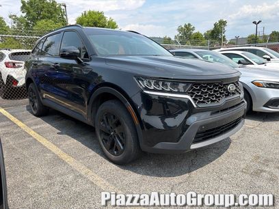 Used 2021 Kia Sorento S w/ Panoramic Sunroof Package