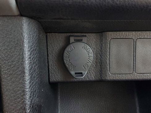 Used 2019 Toyota Corolla LE FWD image 25