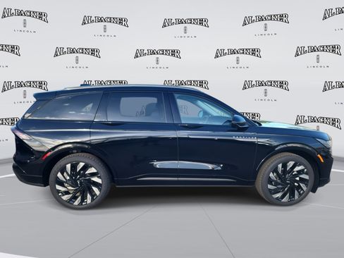 New 2026 Lincoln Nautilus Reserve AWD/4WD image 6
