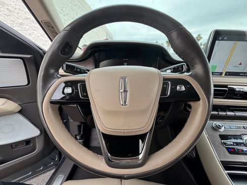 Used 2022 Lincoln Aviator Reserve w/ Equipment Group 201A image 9