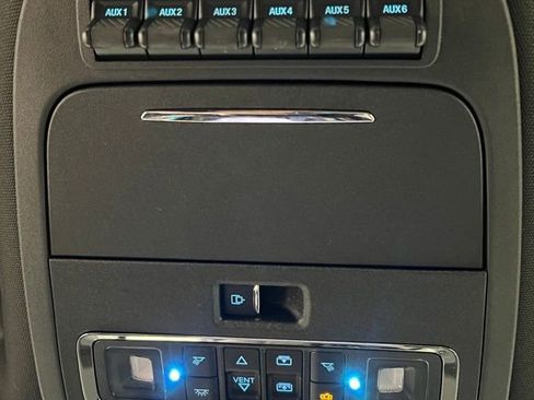 Used 2025 Ford F350 Platinum w/ Tremor Off-Road Package image 40