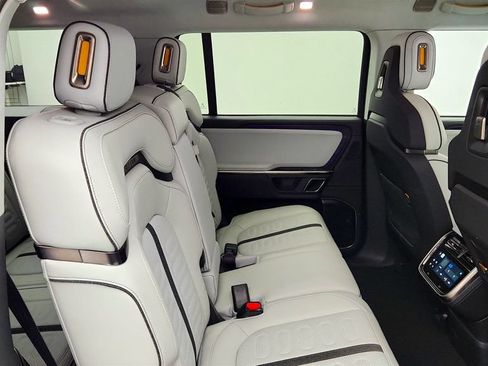 Used 2024 Rivian R1S Adventure AWD/4WD image 25