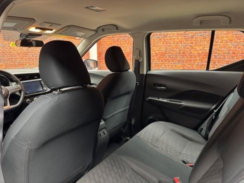 Used 2024 Nissan Kicks SV image 24