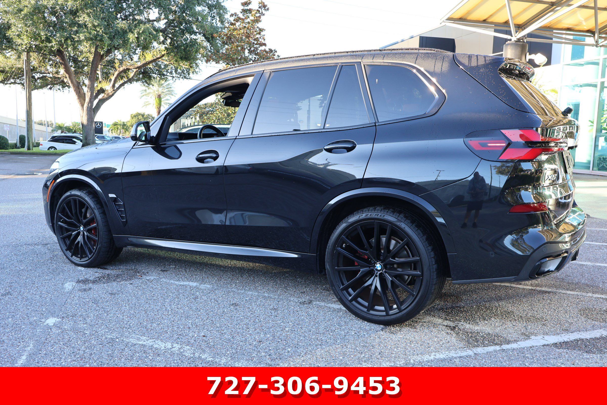 Used 2024 BMW X5 xDrive40i w/ M Sport Package AWD/4WD image 7