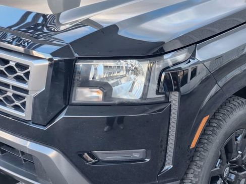 Certified 2023 Nissan Frontier SV w/ Technology Package image 7