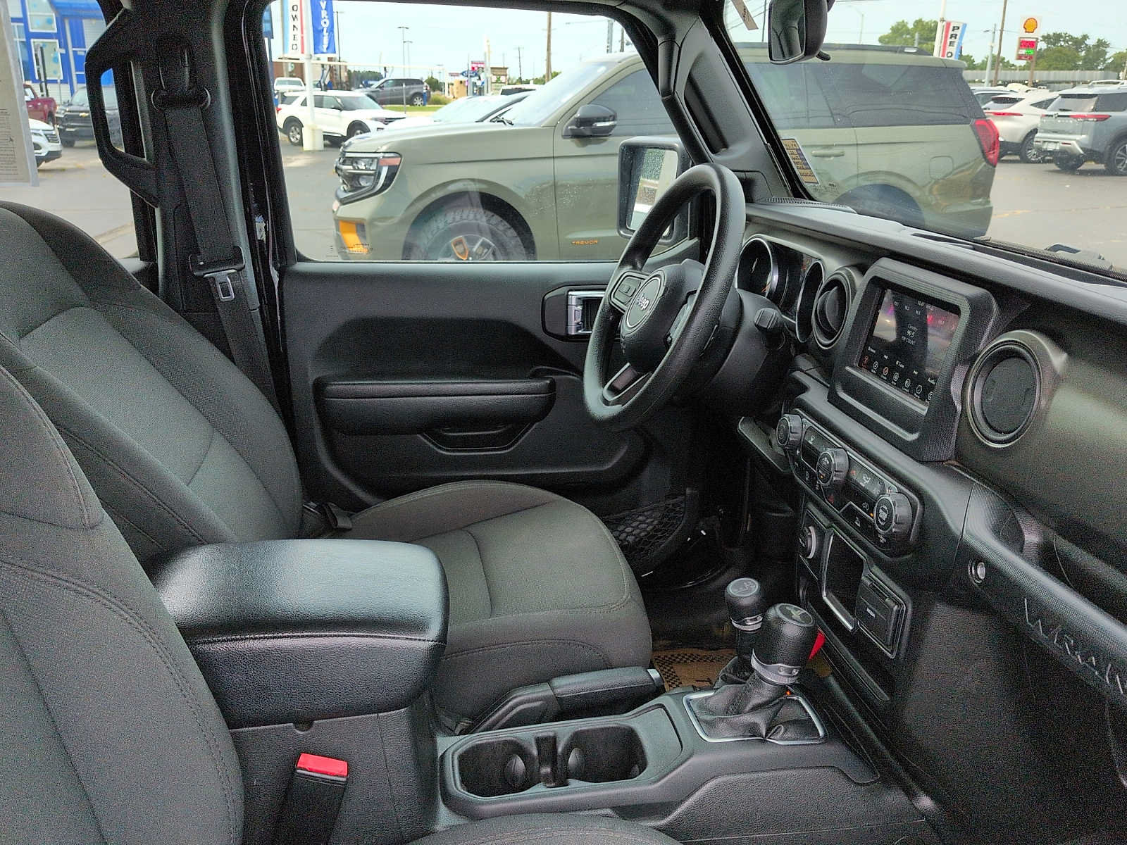 Used 2023 Jeep Wrangler Unlimited Sport AWD/4WD image 10