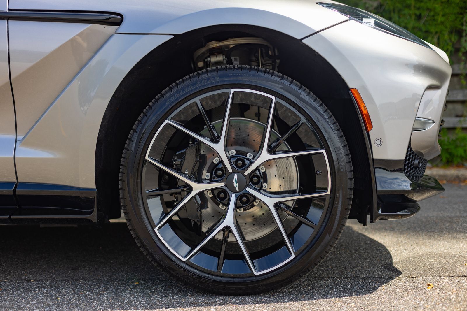 Used 2026 Aston Martin DBX 707 AWD/4WD image 40