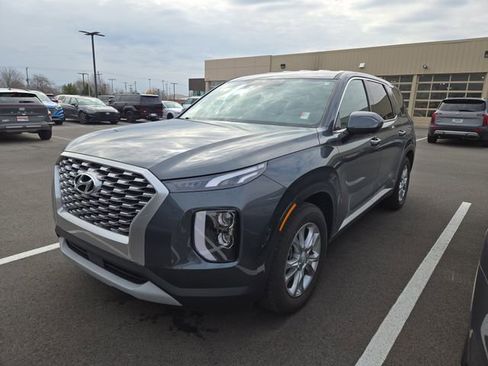 Used 2022 Hyundai Palisade SE w/ Cargo Package image 3