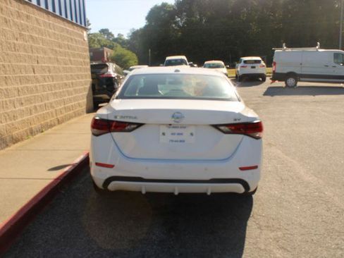 Used 2022 Nissan Sentra SV image 5