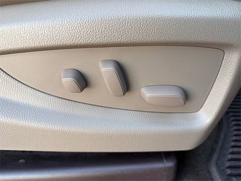 Used 2015 Chevrolet Silverado 2500 LTZ w/ LTZ Plus Package image 34