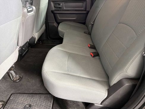 Used 2015 RAM 1500 Express RWD image 18
