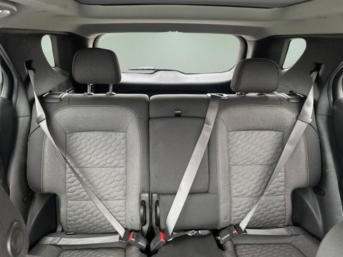 Used 2021 Chevrolet Equinox LT image 17