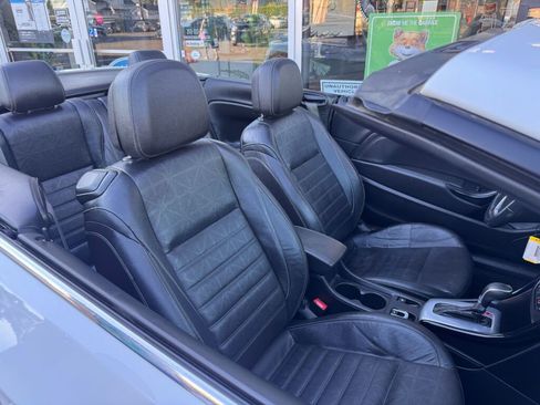 Used 2016 Buick Cascada image 31