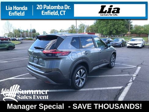 Used 2023 Nissan Rogue SV AWD/4WD image 14