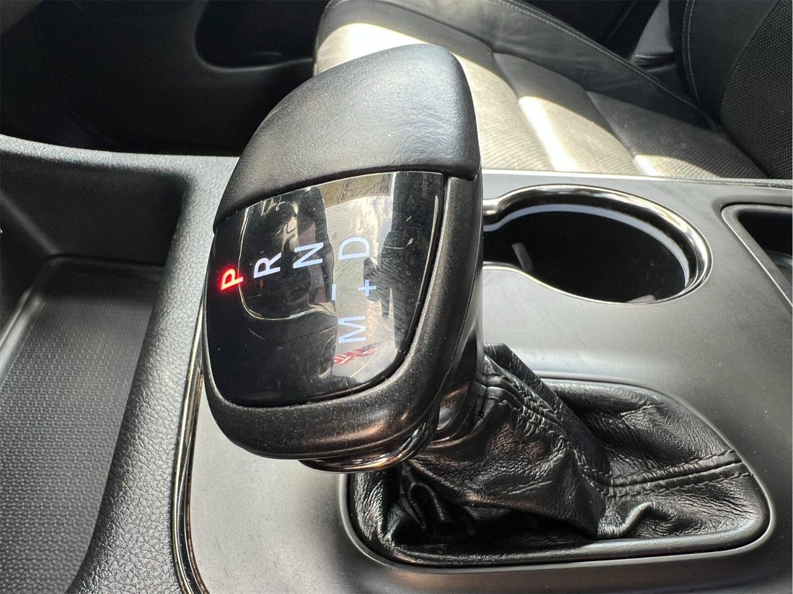 Used 2020 Dodge Durango R/T w/ Blacktop Package AWD/4WD image 33