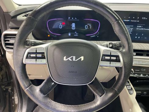 Used 2024 Kia Telluride EX w/ EX Captain's Chair Package AWD/4WD image 24