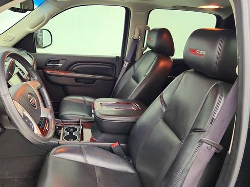 Used 2012 Cadillac Escalade EXT Luxury AWD/4WD image 21