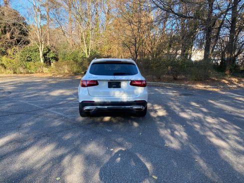 Used 2019 Mercedes-Benz GLC 300 GLC 300 4dr SUV image 7