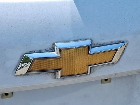 Used 2018 Chevrolet Equinox Premier FWD image 23
