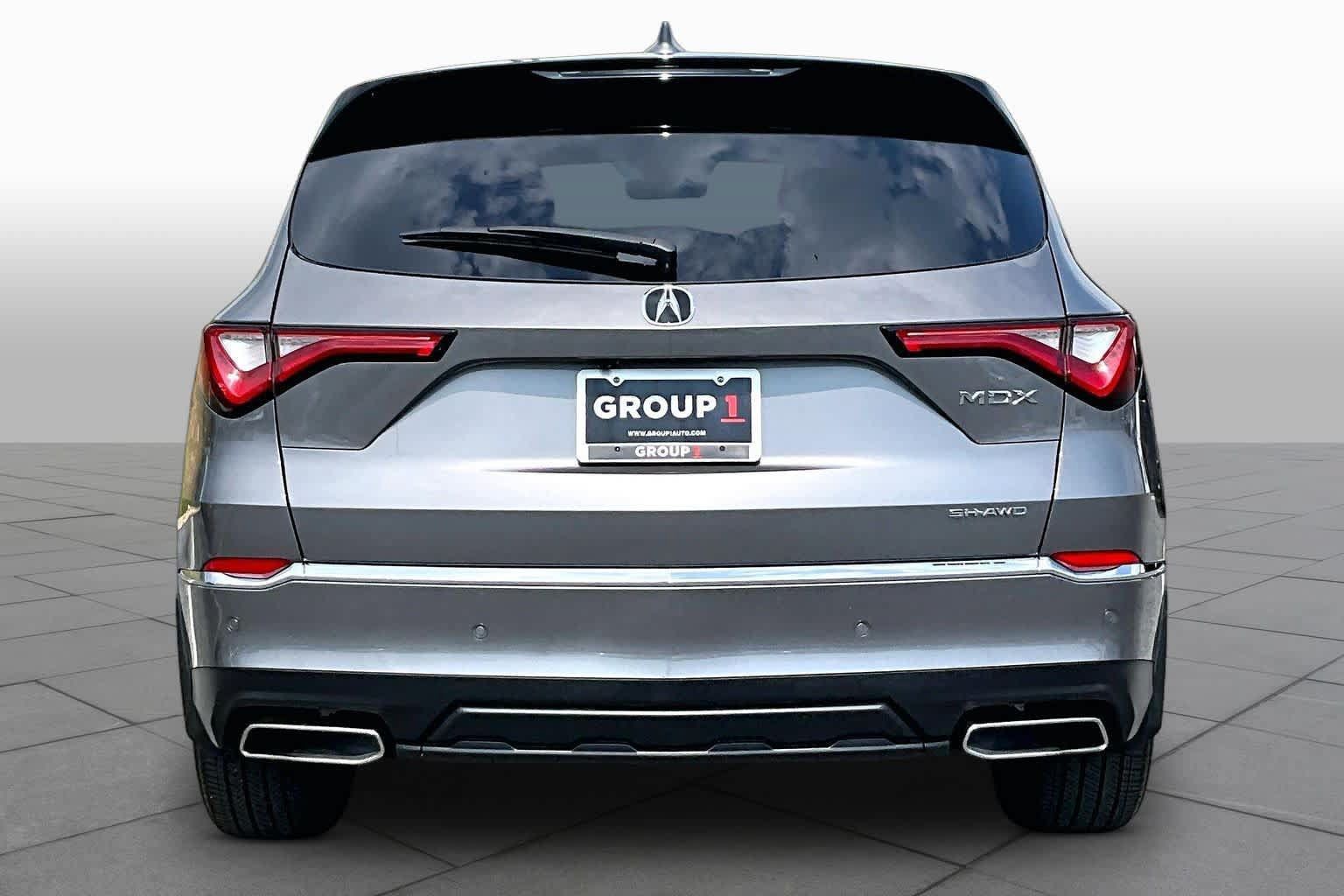 Used 2024 Acura MDX w/ Technology Package AWD/4WD image 5