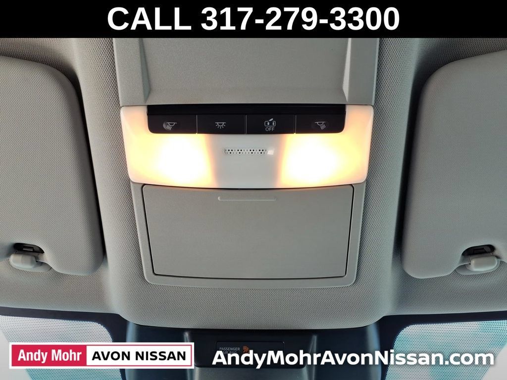 Used 2024 Nissan Rogue S AWD/4WD image 36