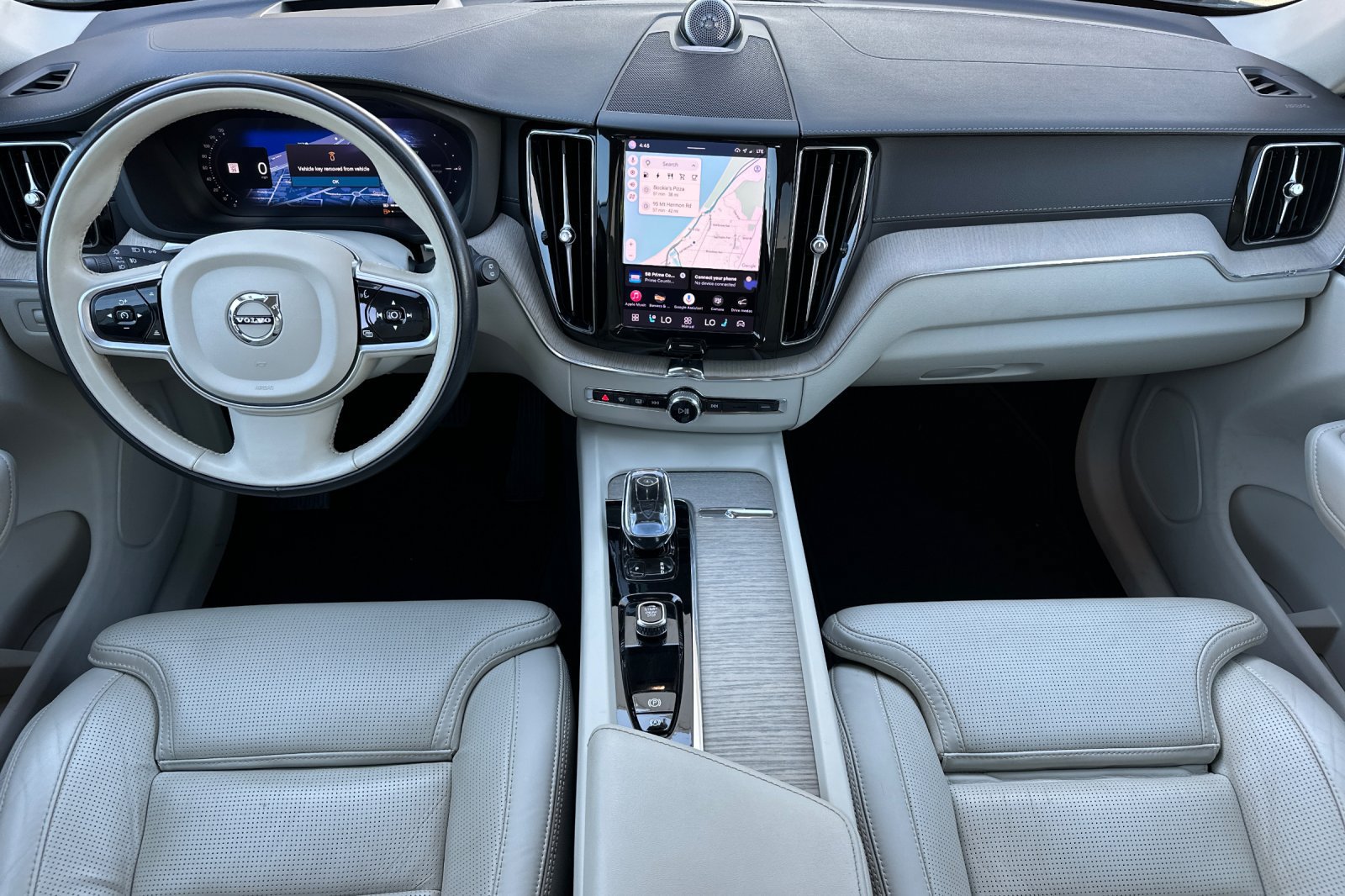 Used 2022 Volvo XC60 T8 Inscription w/ Advanced Package AWD/4WD image 15