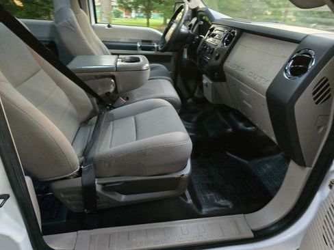 Used 2009 Ford F350 XLT image 11