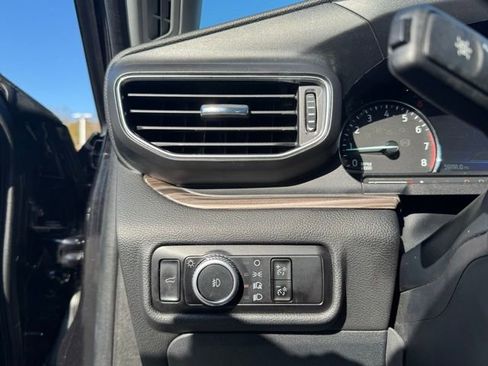 Used 2023 Ford Explorer Limited w/ Equipment Group 301A image 18
