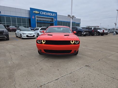 Used 2021 Dodge Challenger SXT w/ Blacktop Package image 12