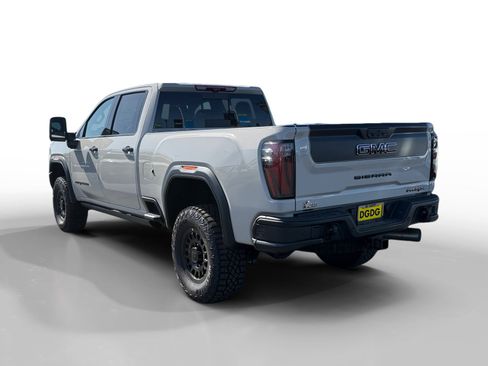 New 2026 GMC Sierra 2500 AT4X w/ AT4X AEV Edition AWD/4WD image 3