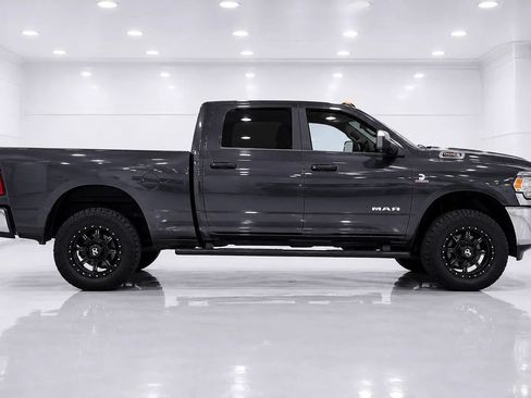 Used 2019 RAM 3500 Tradesman AWD/4WD image 6