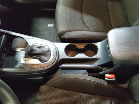 Used 2020 Kia Forte LXS image 26