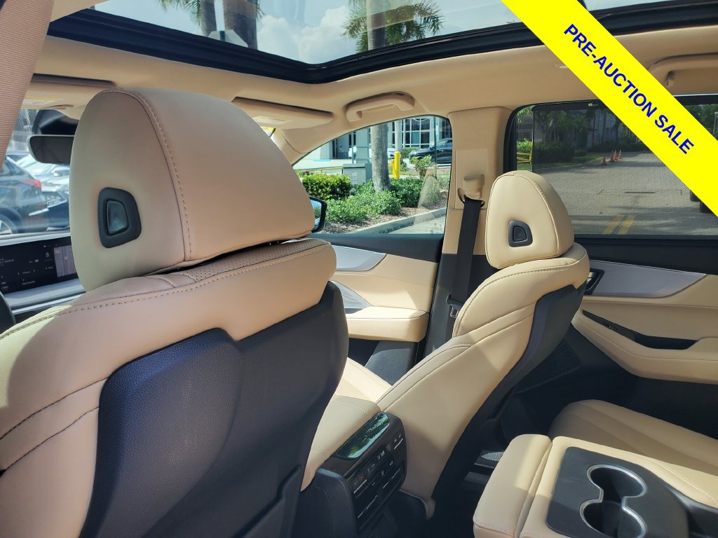 Used 2024 Acura MDX w/ Technology Package FWD image 11