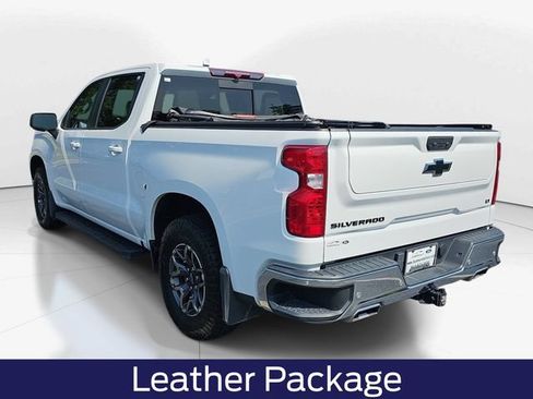 Used 2022 Chevrolet Silverado 1500 LT AWD/4WD image 7
