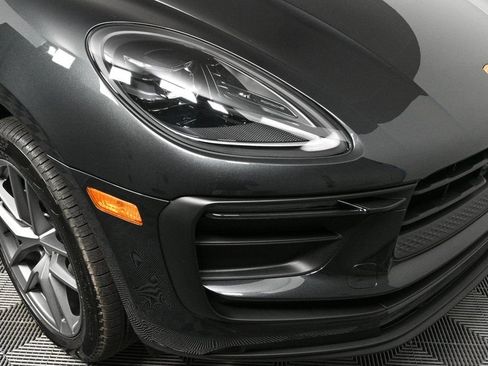 Certified 2026 Porsche Macan image 38
