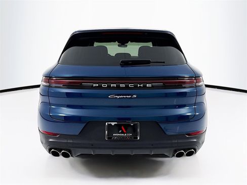 New 2025 Porsche Cayenne S image 10