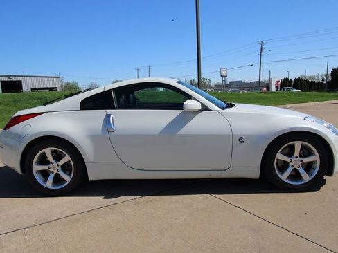 Used 2006 Nissan 350Z Touring image 5
