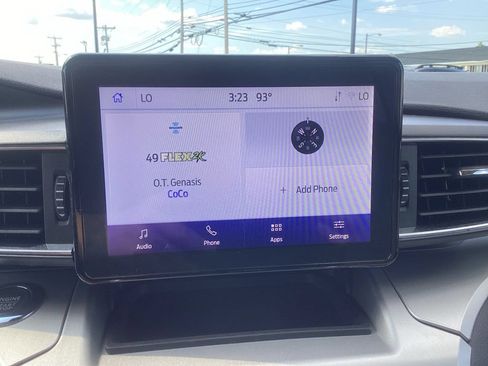 Used 2022 Ford Explorer XLT w/ Equipment Group 202A AWD/4WD image 23