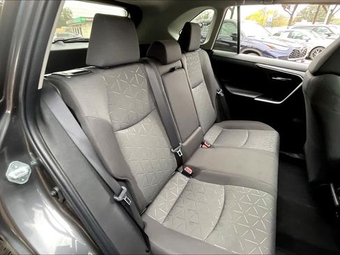 Used 2022 Toyota RAV4 XLE w/ Convenience Package AWD/4WD image 19