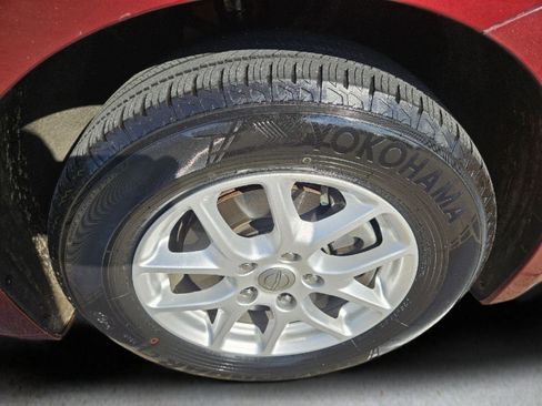 Used 2017 Chrysler Pacifica Touring FWD image 27