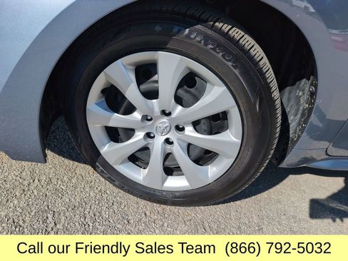 Used 2023 Toyota Corolla LE w/ Carpet Mat Package (TMS) image 25