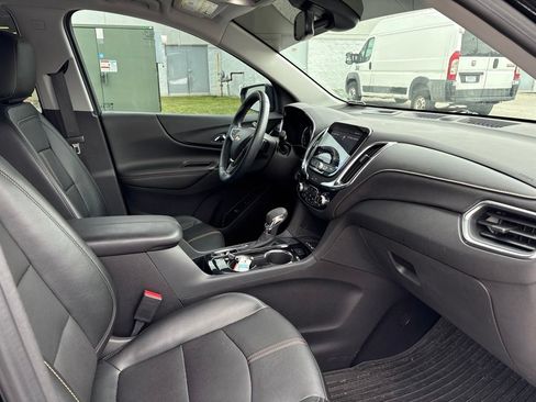 Used 2024 Chevrolet Equinox Premier FWD image 14