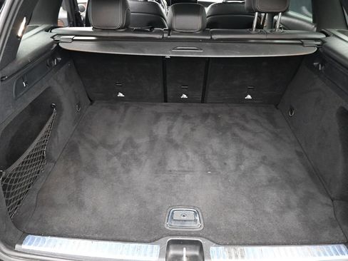 Used 2020 Mercedes-Benz GLC 300 4MATIC w/ Premium Package image 14