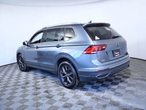 Used 2022 Volkswagen Tiguan SE image 6