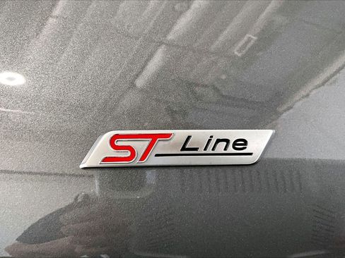 Used 2023 Ford Explorer ST-Line w/ Class IV Trailer Tow Package image 9