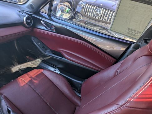 Used 2020 MAZDA MX-5 Miata RF Grand Touring image 19