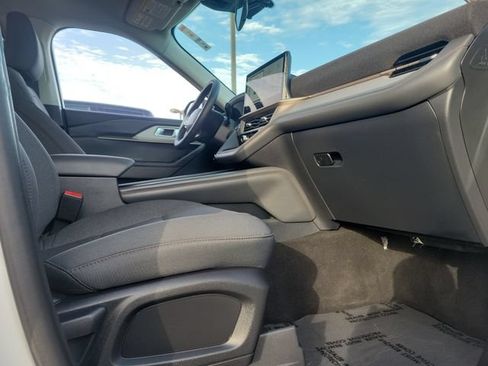 Used 2026 Ford Explorer Active RWD image 23